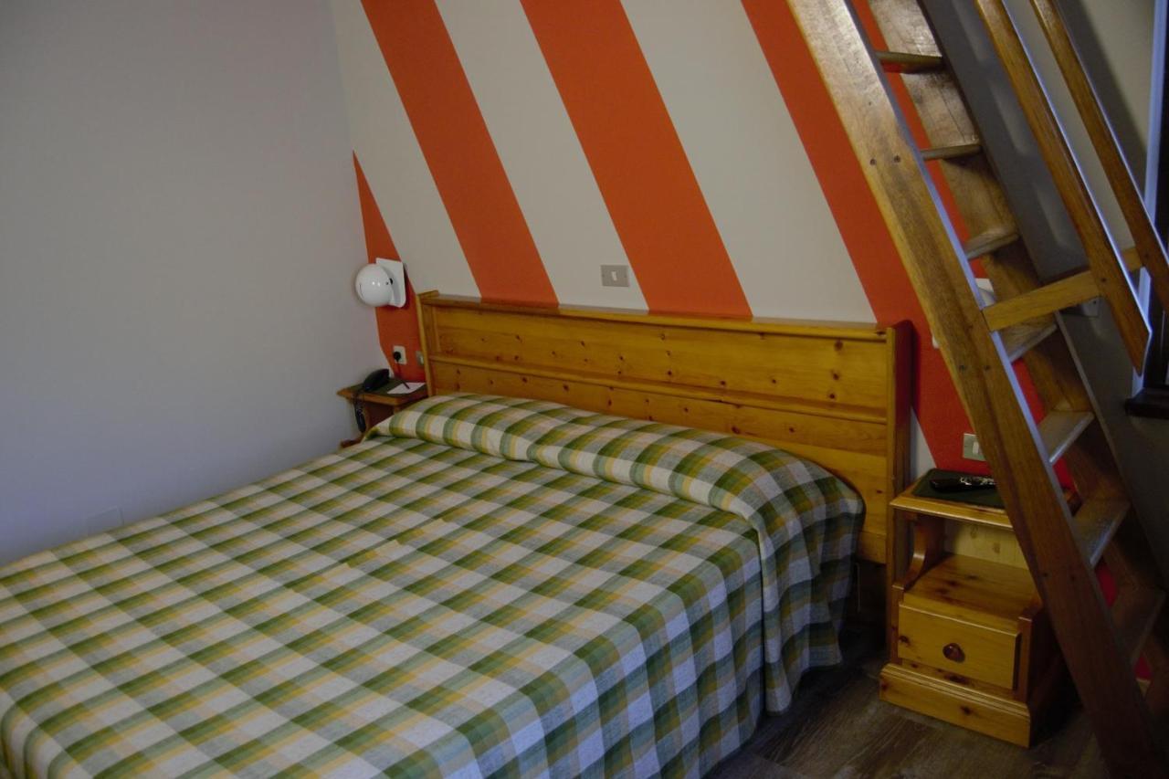 וילנב Hotel Valdotain מראה חיצוני תמונה